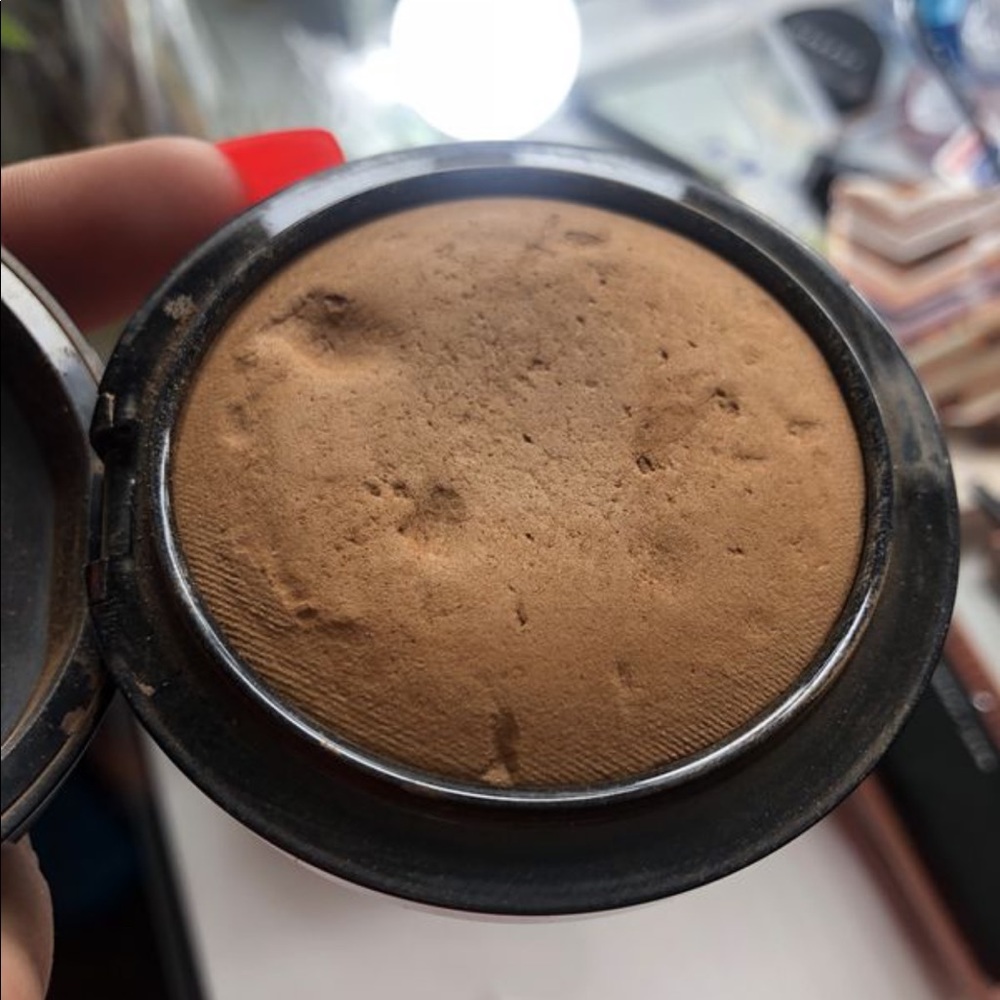 Makeup - Picture 7 of 8